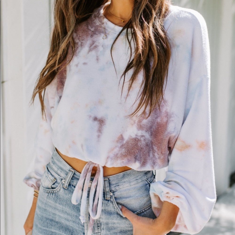 Cropped Drawstring Tie Knit Top
